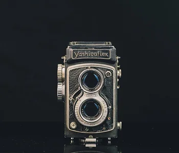 دوربین YASHICA  حرفه ای